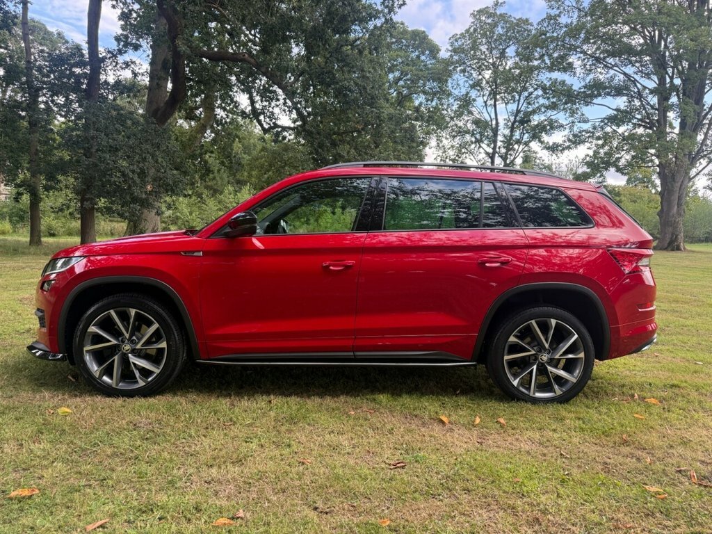 Skoda Kodiaq 2L Sportline LC20VVR Red #4