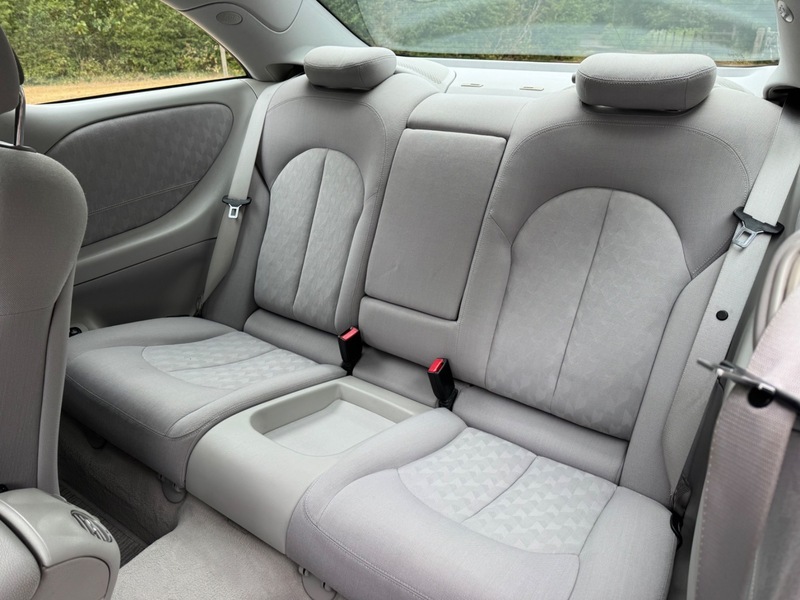 Mercedes-Benz CLK 320 Avantgarde Silver #11