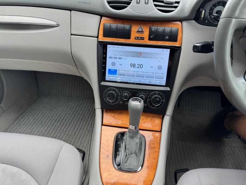 Mercedes-Benz CLK 320 Avantgarde Silver #14