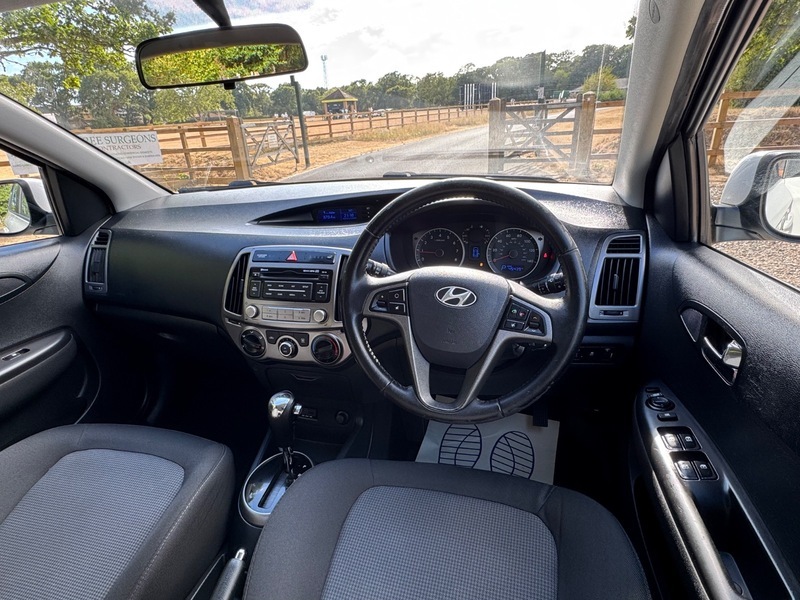Hyundai I20 1.2 Active Hatchback Euro 5 85 White #16