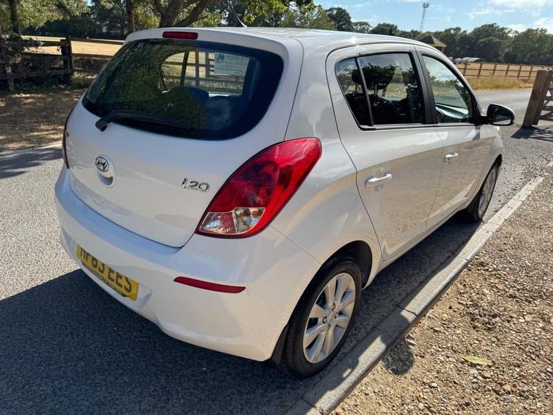Hyundai I20 Active Ulez Compliant White #5