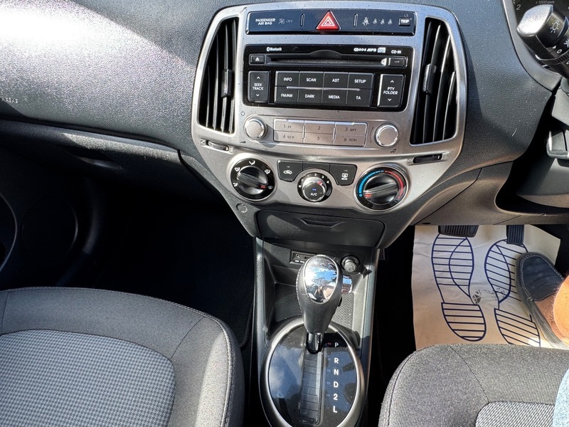 Hyundai I20 Active Ulez Compliant White #4