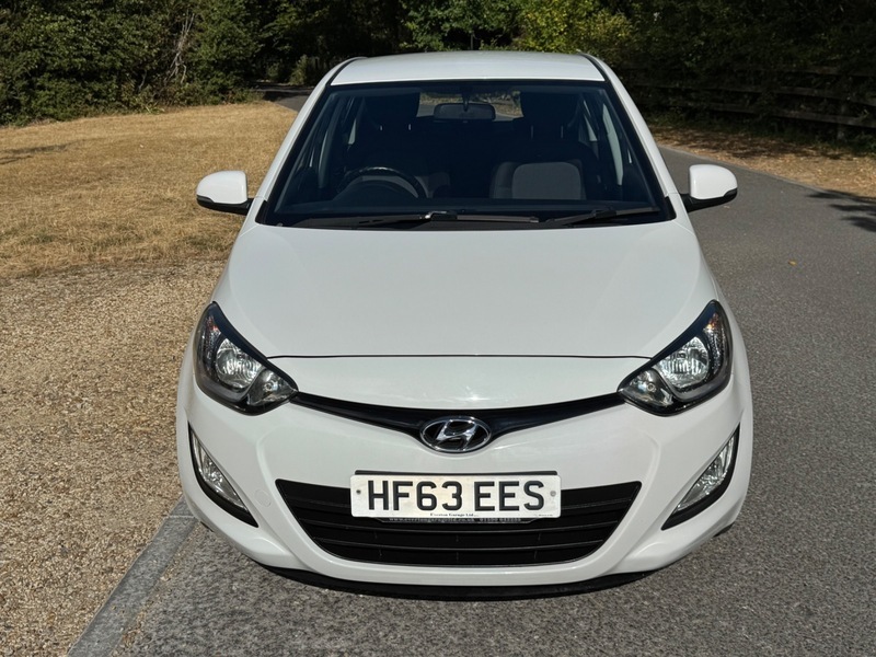 Hyundai I20 1.2 Active Hatchback Euro 5 85 White #7