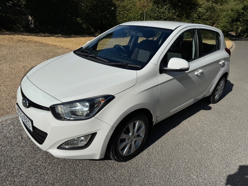 Hyundai I20 Active Ulez Compliant White