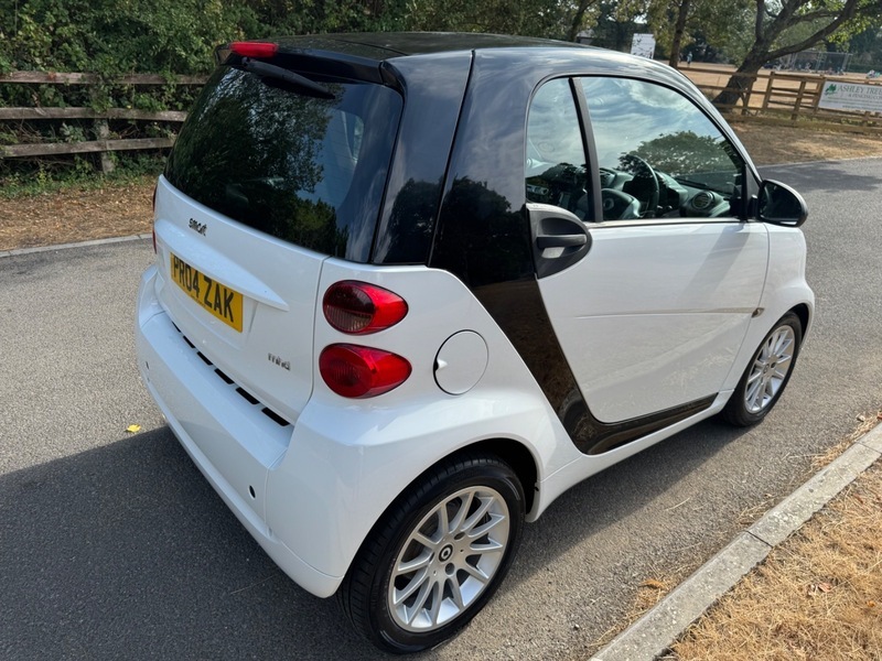Smart Fortwo Passion Mhd Ulez PR04ZAK White #5