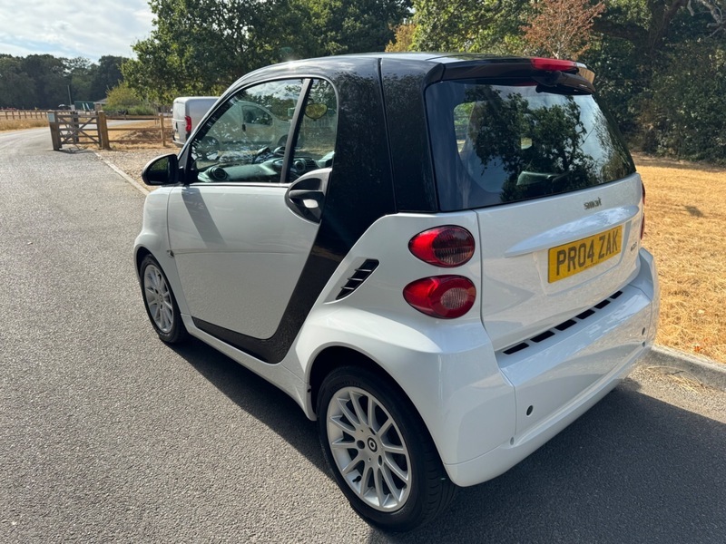 Smart Fortwo Passion Mhd Ulez PR04ZAK White #6