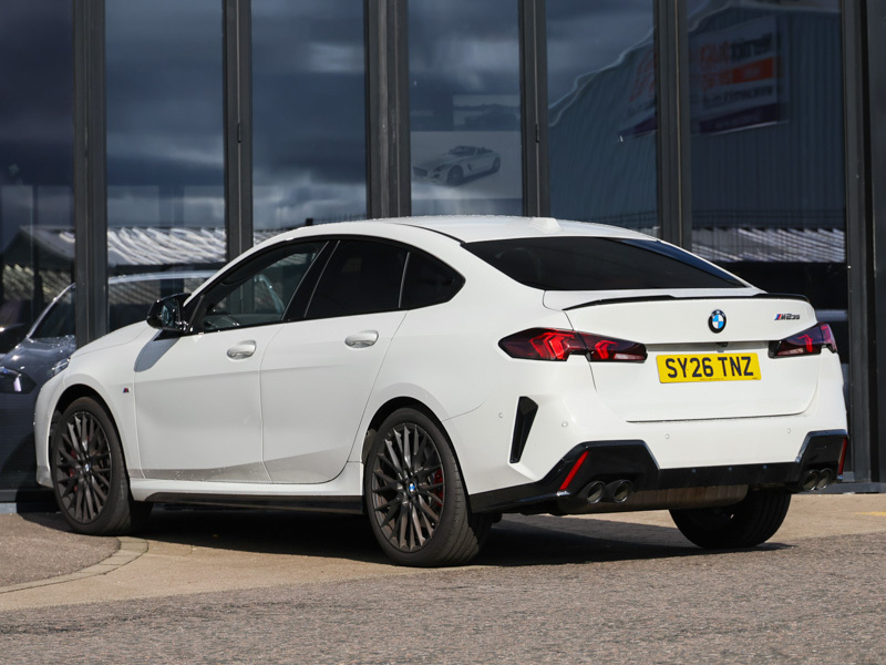 BMW 2 Series M235 Xdrive Step SY26TNZ White #2