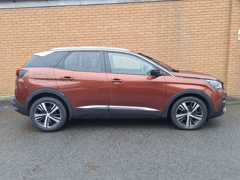 Peugeot 3008 1.5 Bluehdi Allure Brown #4