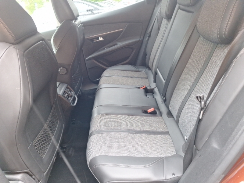 Peugeot 3008 1.5 Bluehdi Allure Brown #6