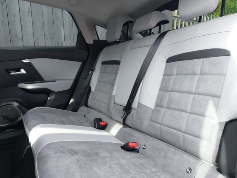 Citroen C4 1.2 Hybrid 145 Max White #6