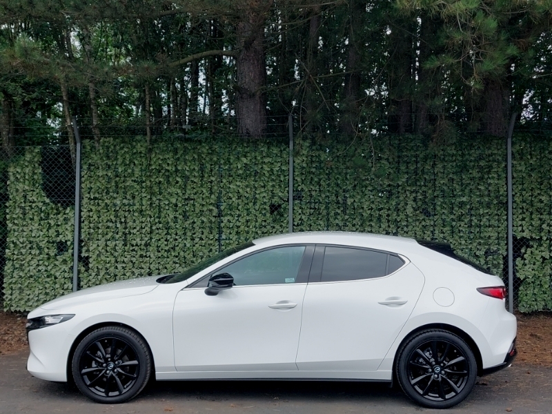 Mazda 3 2.5 E-skyactiv G Mhev 140 Homura White #4