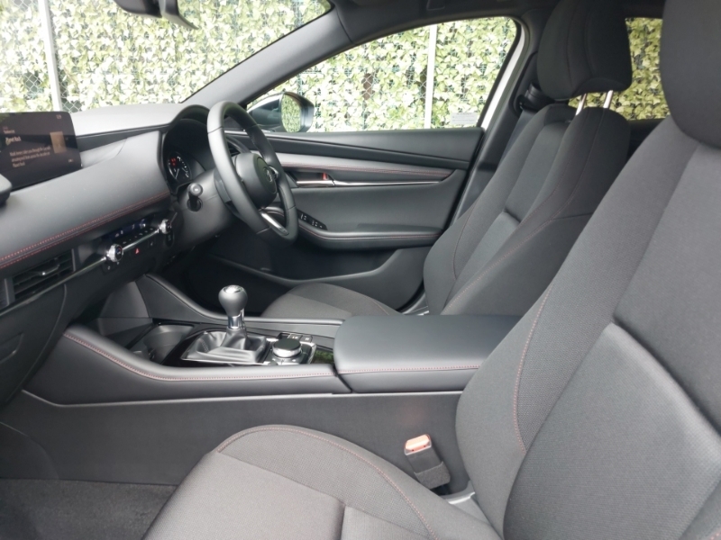 Mazda 3 2.5 E-skyactiv G Mhev 140 Homura White #5