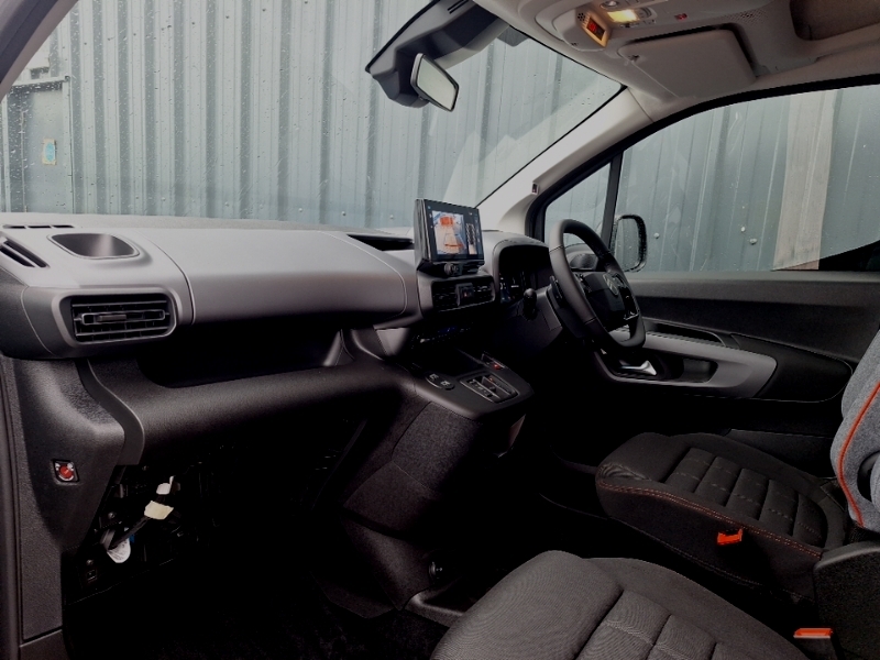 Citroen Berlingo 1.5 D 130 Max M Green #5