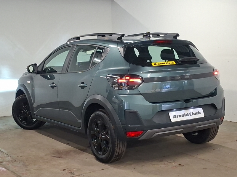 Dacia Sandero Stepway Hatchback 1.0 Tce Extreme SC26VXW Green #2
