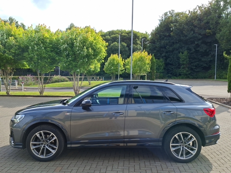 Audi Q3 35 Tfsi Black Edition Grey #4
