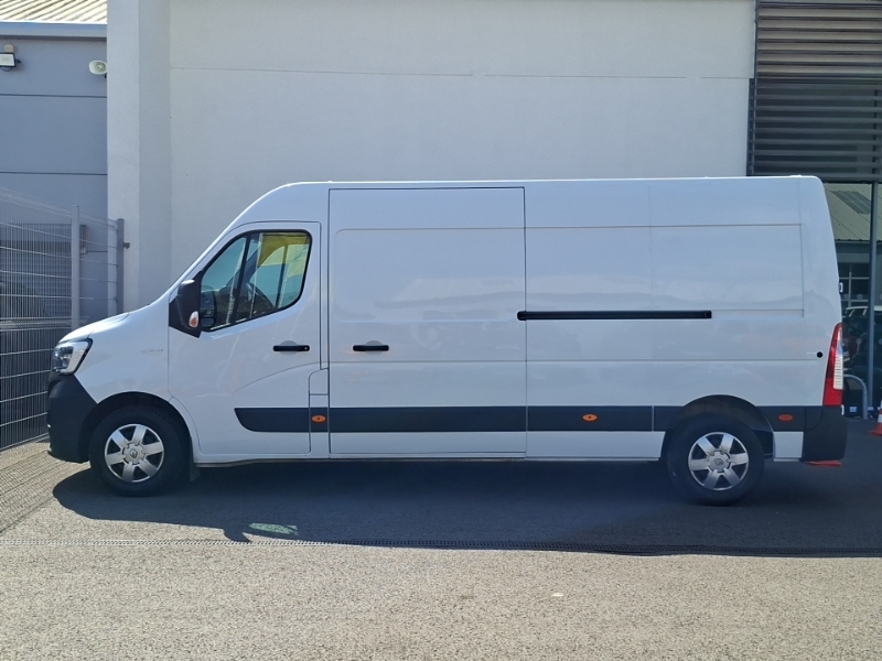 Renault Master Lm35 Blue Dci 135 Advance Medium Roof Van SC23LPA White #3