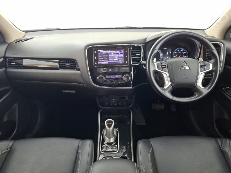Mitsubishi Outlander 2.0 Phev 4H Black #3