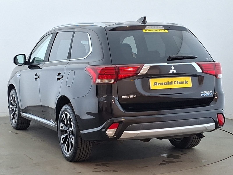 Mitsubishi Outlander 2.0 Phev 4H Black #2