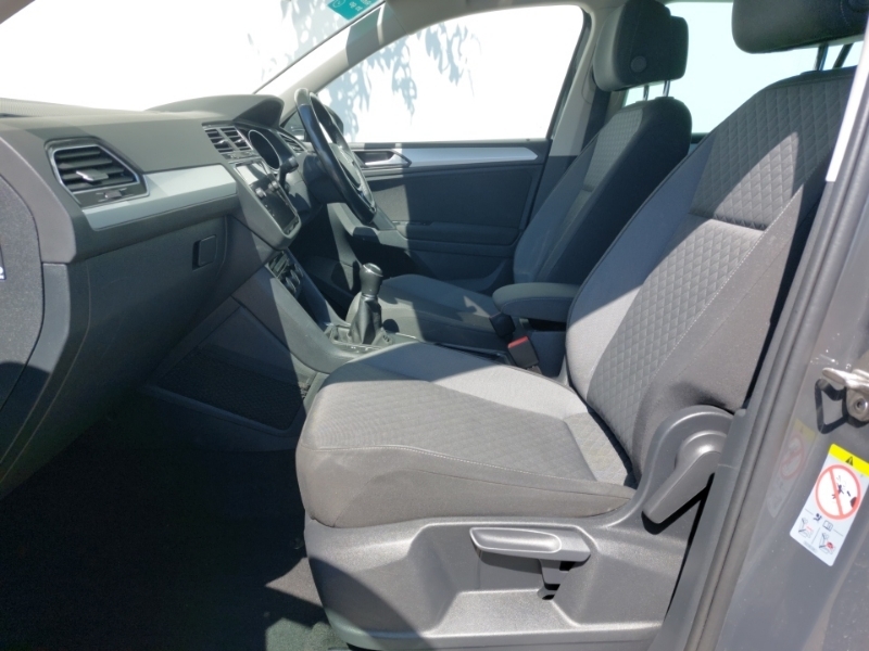 Volkswagen Tiguan 2.0 Tdi 150 Match VF19OMA Grey #5