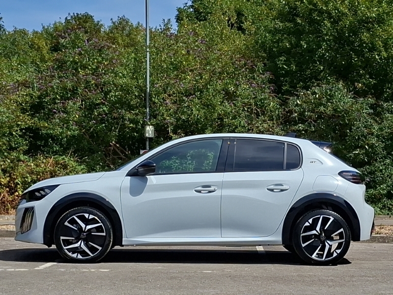 Peugeot 208 1.2 Puretech 100 Gt White #4