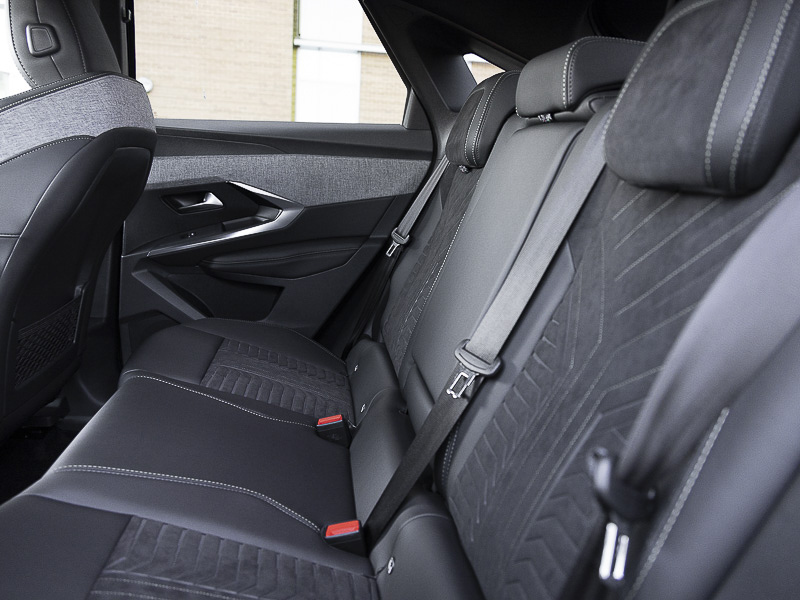 Peugeot 3008 1.2 Hybrid 145 Gt E-dsc6 Grey #6