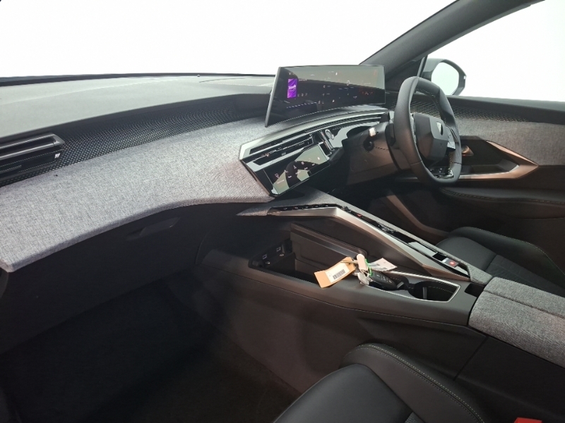 Peugeot 3008 1.2 Hybrid 145 Gt E-dsc6 SB26NPG Black #5
