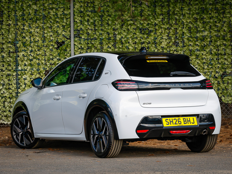Peugeot 208 1.2 Hybrid 110 Gt Premium E-dsc6 White #2