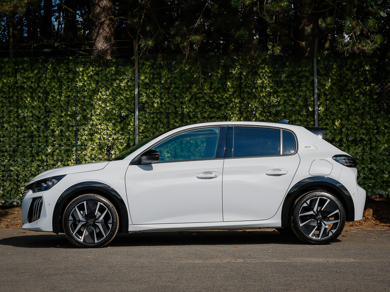 Peugeot 208 1.2 Hybrid 110 Gt Premium E-dsc6 White #4