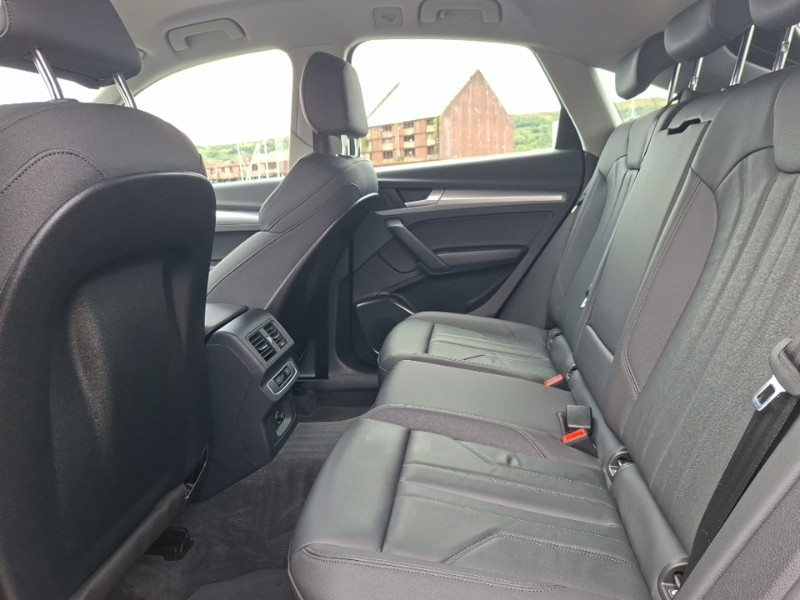 Audi Q5 45 Tfsi Quattro Sport S Tronic LS72OWX Black #6