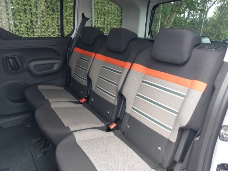 Citroen e-Berlingo 100Kw Flair Xtr M 50Kwh 11Kwch ND23BJE White #6