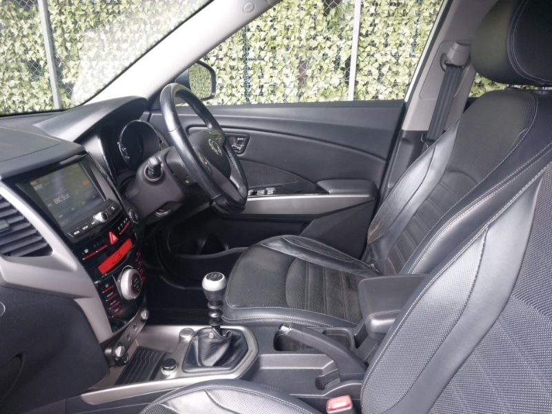 SsangYong Tivoli 1.6 D Elx White #5