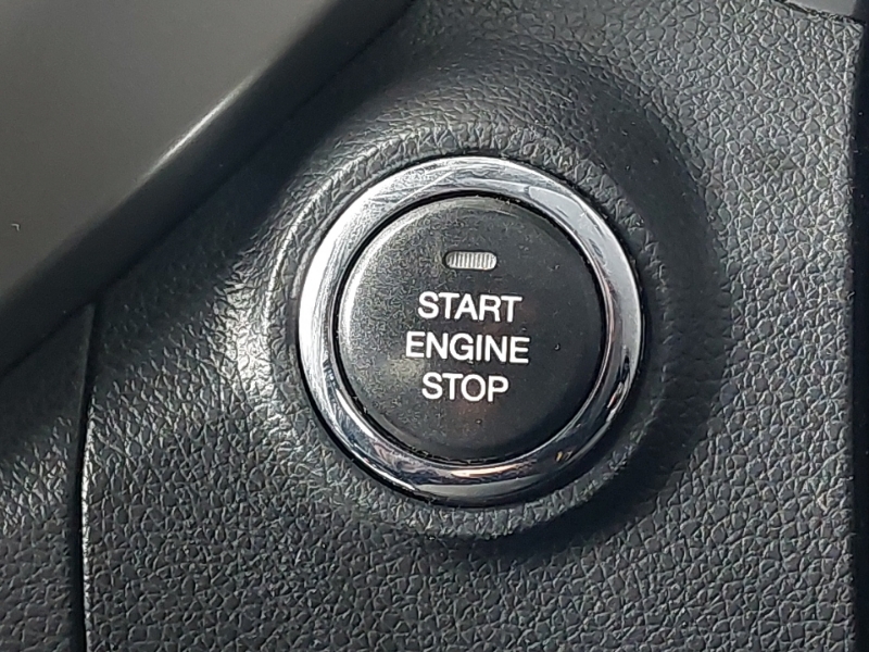 SsangYong Tivoli Hatchback Red #17