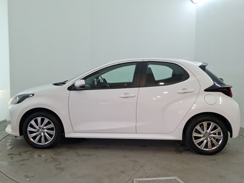 Toyota Yaris 1.5 Hybrid Icon Cvt WD23CHV White #4