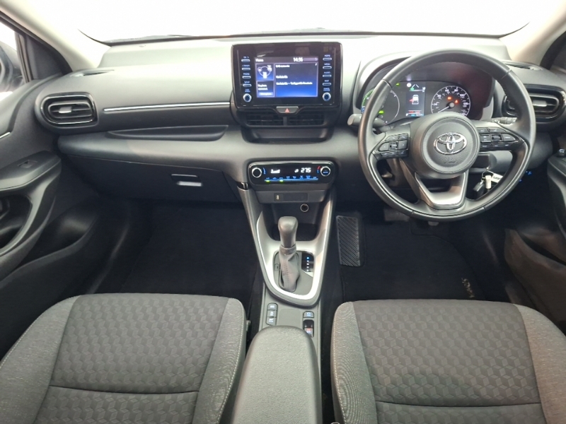 Toyota Yaris 1.5 Hybrid Icon Cvt WD23CHV White #3