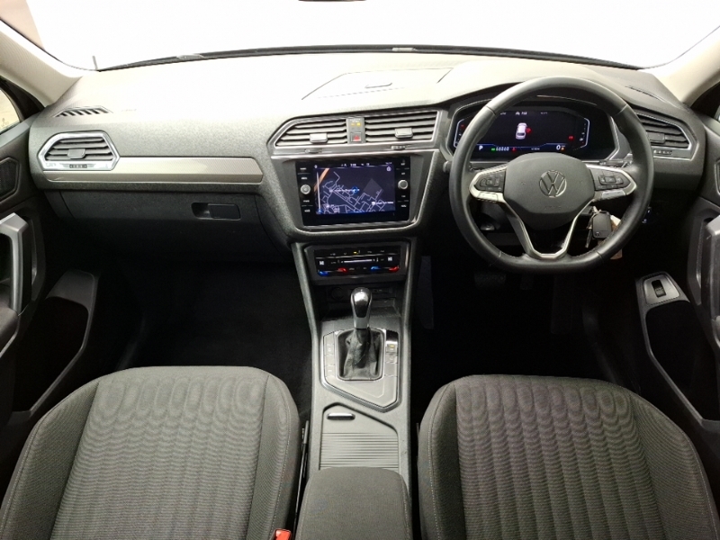 Volkswagen Tiguan Allspace 1.5 Tsi Life Dsg LO23WKH Black #3