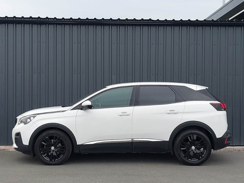 Peugeot 3008 1.2 Puretech Allure SE17YTK White #4