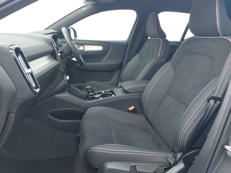 Volvo XC40 2.0 B3p Plus Dark Green #5