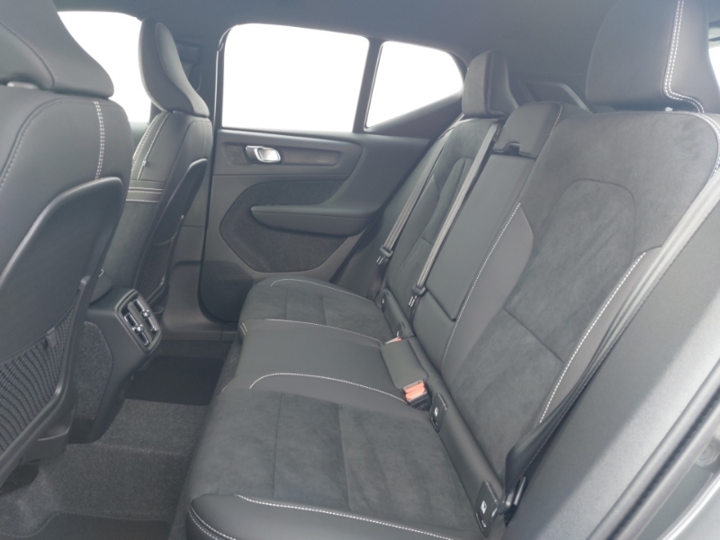 Volvo XC40 2.0 B3p Plus Dark Green #6