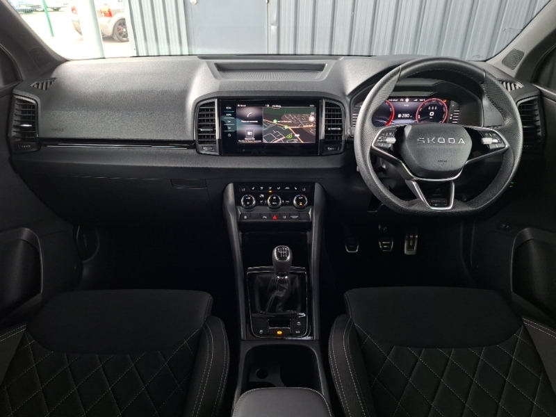 Skoda Karoq 1.5 Tsi Sportline Edition SJ75DWO Black #3