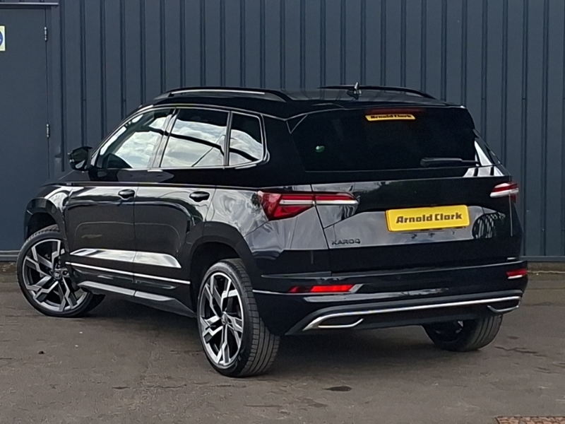 Skoda Karoq 1.5 Tsi Sportline Edition SJ75DWO Black #2