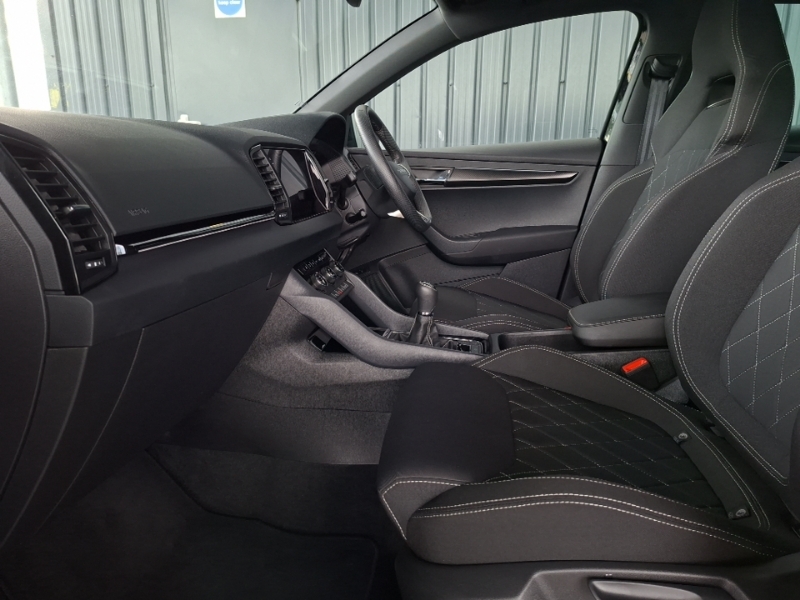 Skoda Karoq 1.5 Tsi Sportline Edition SJ75DWO Black #5