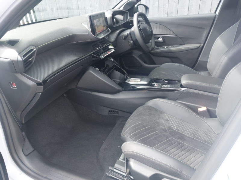 Peugeot 208 1.2 Hybrid 110 Gt Premium E-dsc6 White #5