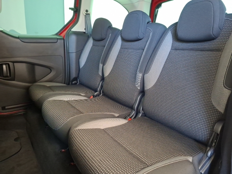 Peugeot Partner Tepee 1.6 Bluehdi 100 Outdoor Red #6