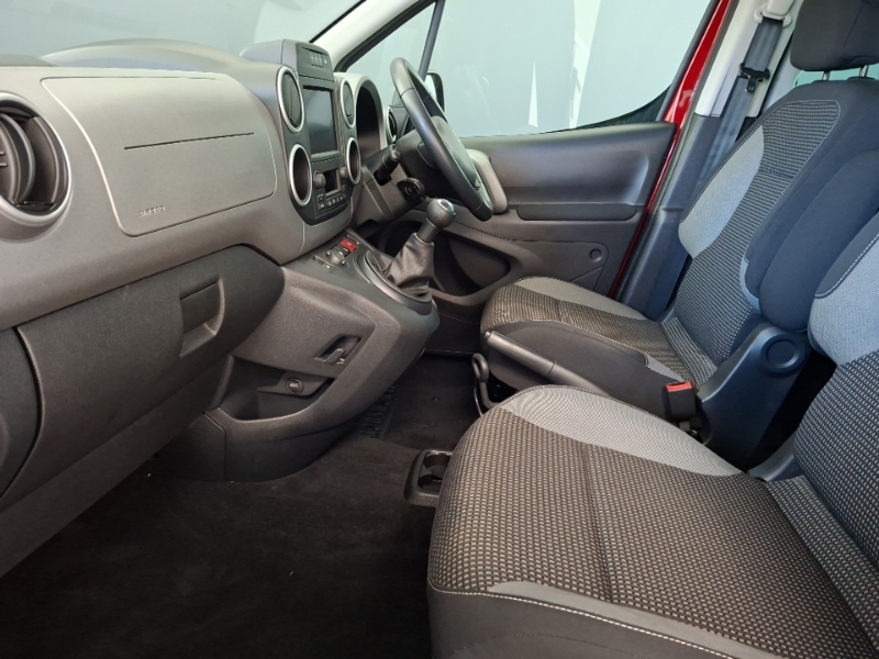 Peugeot Partner Tepee 1.6 Bluehdi 100 Outdoor Red #5