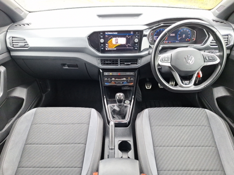 Volkswagen T-Cross 1.0 Tsi 110 R-line VN23LXR Black #3