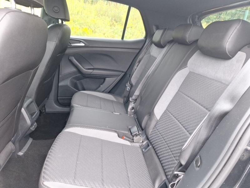 Volkswagen T-Cross 1.0 Tsi 110 R-line VN23LXR Black #6