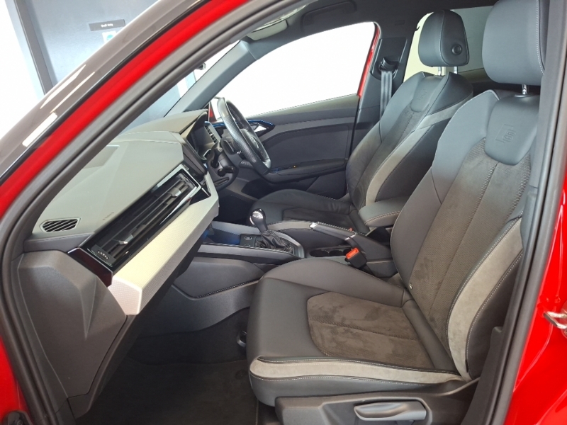 Audi A1 35 Tfsi Vorsprung S Tronic Red #5