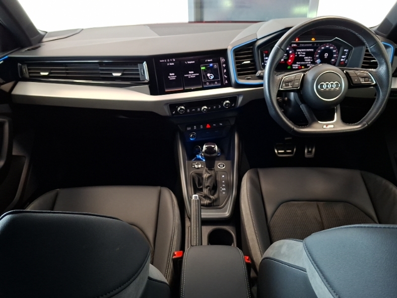 Audi A1 35 Tfsi Vorsprung S Tronic Red #3