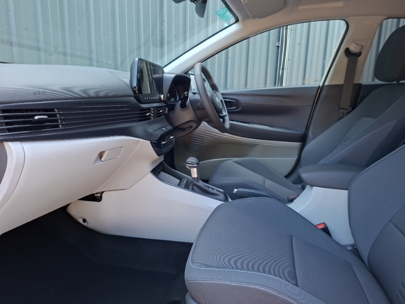 Hyundai Bayon 1.0 Tgdi 90 Tech Line Dct White #5
