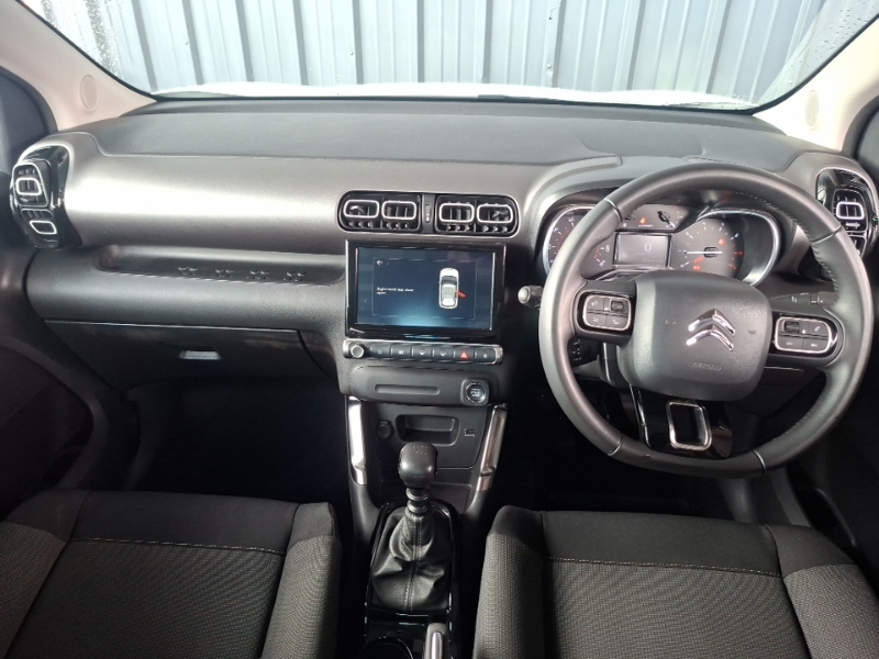 Citroen C3 Aircross 1.2 Puretech 110 Shine EK72FHJ White #3